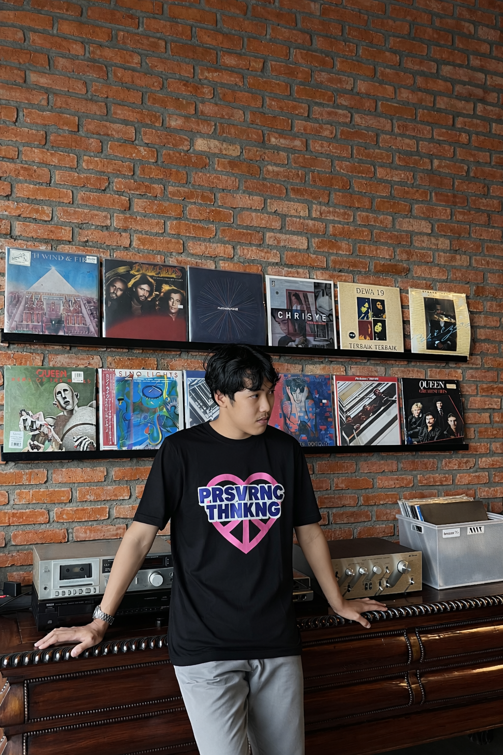 PRSVRNC LOVE Pink Line (Hitam) - tampilan 2